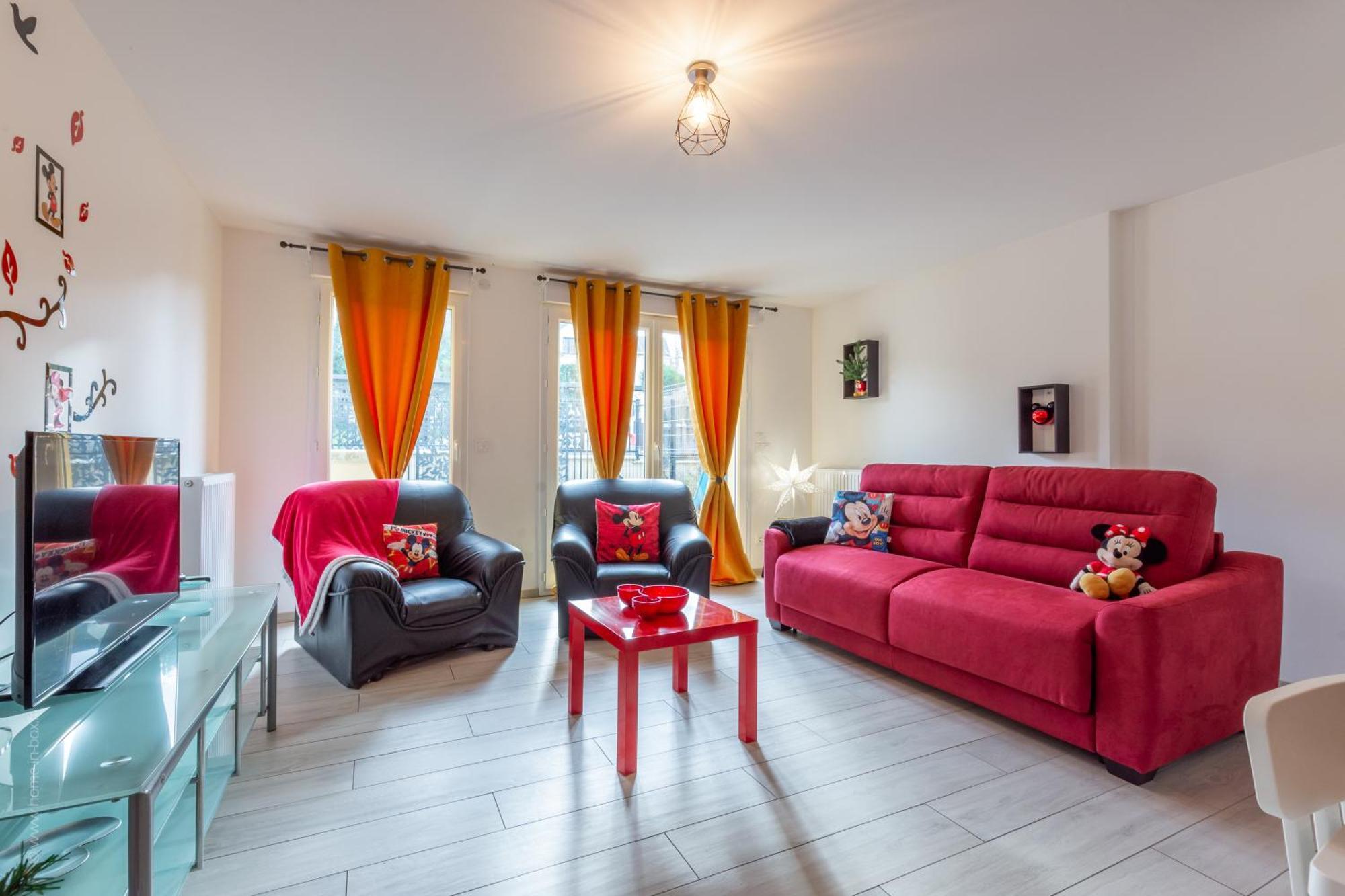 Bienvenue Chez Mickey ! Apartment Монтеврен Екстериор снимка